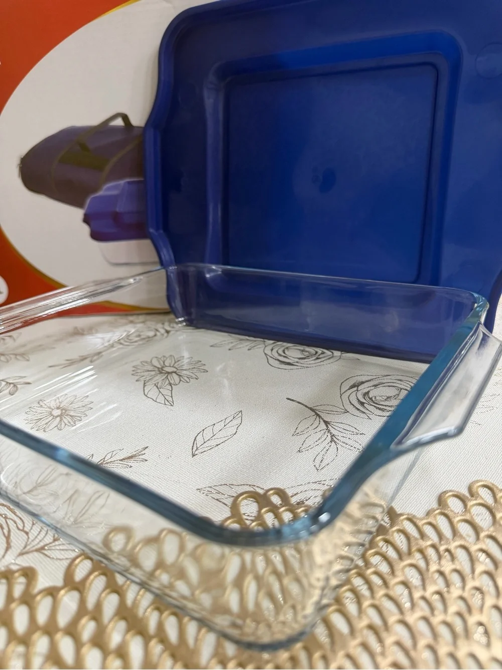 Blue 2.0L Bake & Carry Glass Food Container with Insulated Carrier